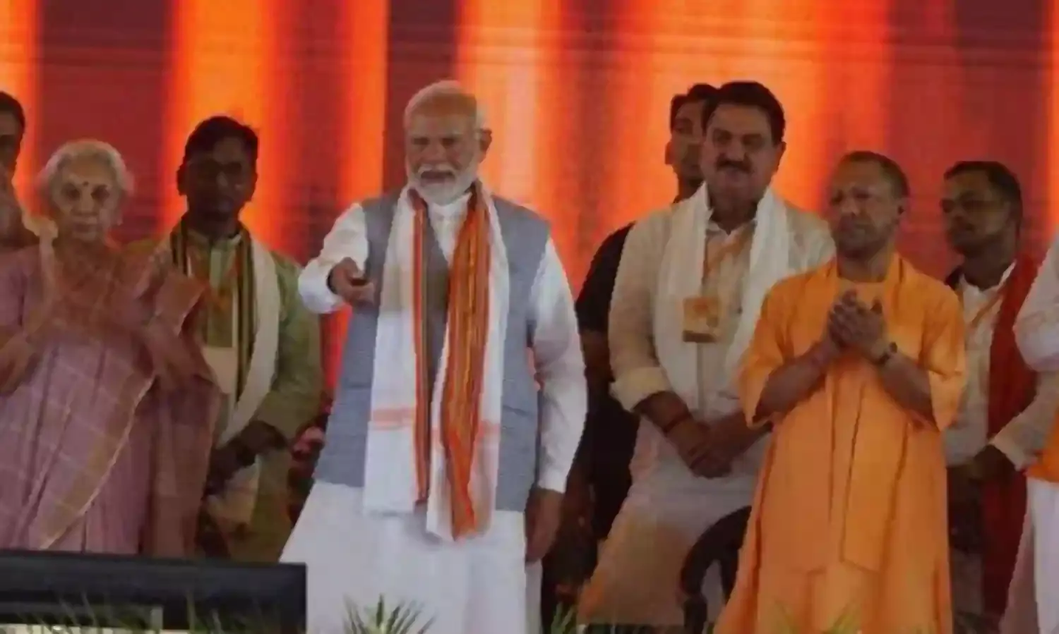 पीएम मोदी का आज काशी दौरा, करोड़ों की देंगे सौगात