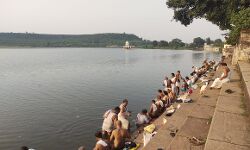 Panna News- पेयजल आपूर्ति वाले धरमसागर तालाब में पहुंच रही है गंदगी