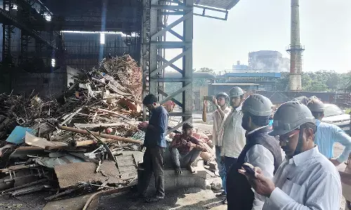 ओमाट कंपनी प्रबंधकों के खिलाफ मनुष्यवध का मामला दर्ज करने की उठी मांग