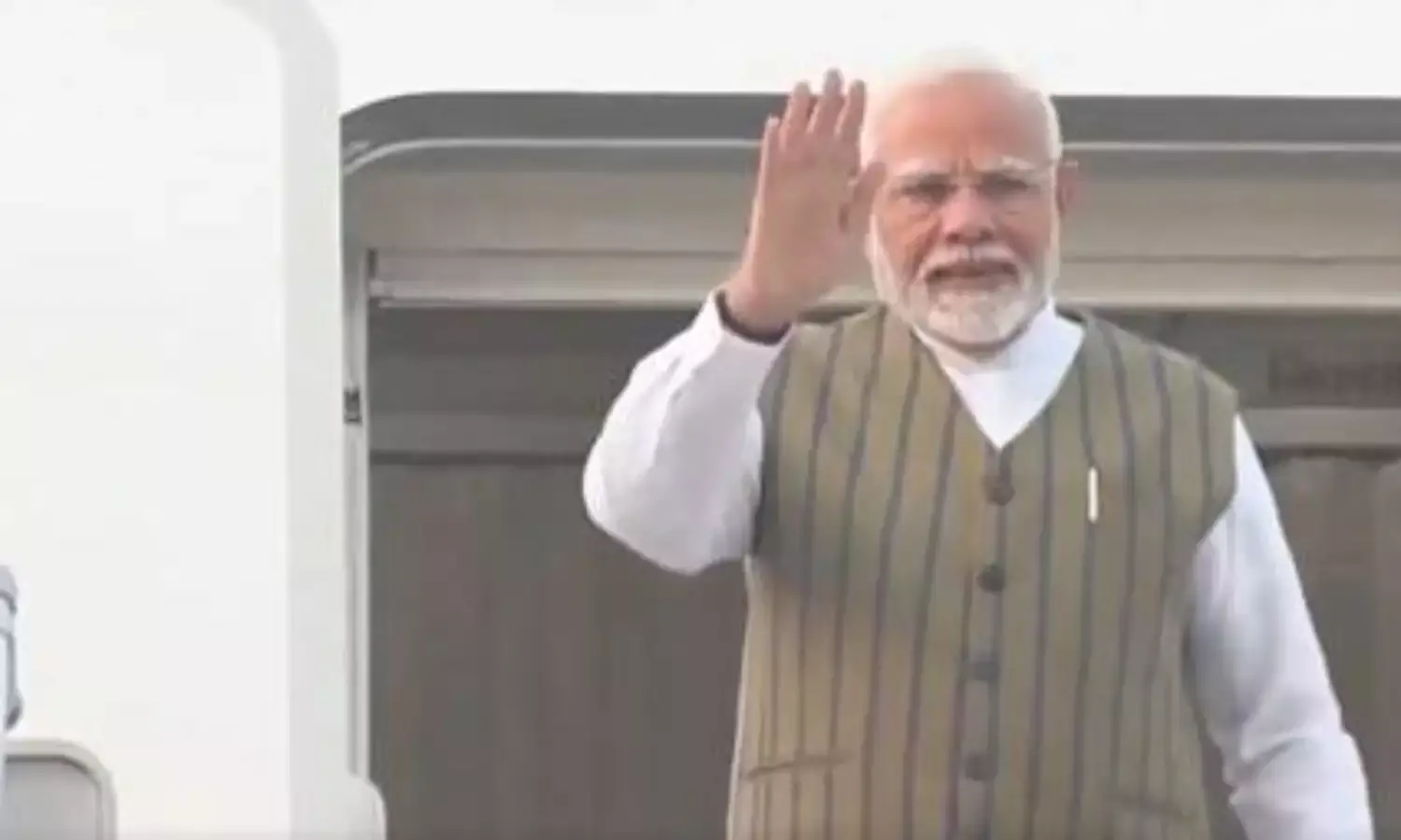 पीएम मोदी ब्रिक्स सम्मेलन में शामिल होने के लिए दिल्ली से हुए रवाना