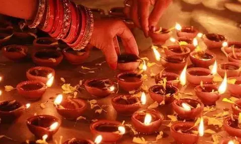 दिवाली की अलग-अलग हिस्सों में है अलग-अलग मान्यता, जानें देश के किस हिस्से में क्या है दिवाली का महत्व