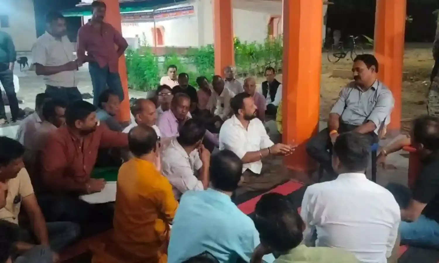 सिंहपुर मंदिर ट्रस्ट की मांग पर चर्चा, कलेक्टर ने कहा-नियमानुसार होगी कार्रवाई