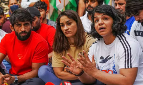 अगर देश के लिए पदक लाना लालच है तो... साक्षी के आरोपों पर सामने आई विनेश-बजरंग की प्रतिक्रिया