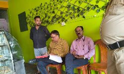 Panna News- खाद्य पदार्थों में मिलावट की रोकथाम के लिए खाद्य विभाग ने की सैम्पिलंग की कार्यवाही