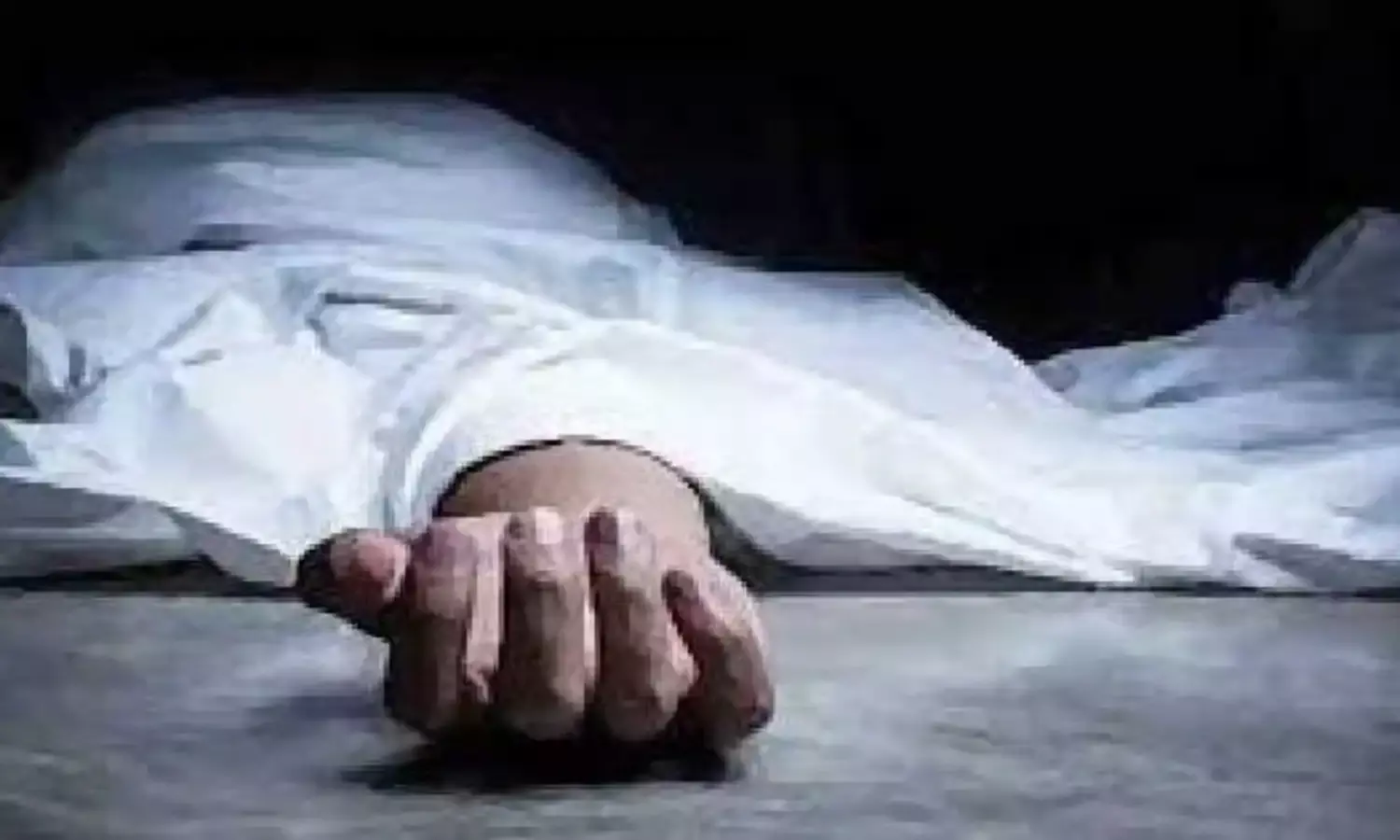 बुढ़ागर में महिला की मौत, हत्या का संदेह, खेत पर लाश मिलने से फैली सनसनी