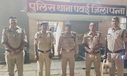 Panna News- धोखाधडी के मामले में आरोपी को पुलिस ने कानपुर से किया गिरफ्तार Panna News- धोखाधडी के मामले में आरोपी को पुलिस ने कानपुर से किया गिरफ्तार