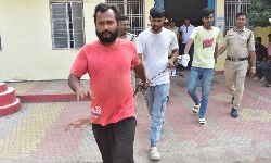 Satna News: रास्ता रोककर 3 बदमाशों ने वाहन सवार से मांगे रुपए