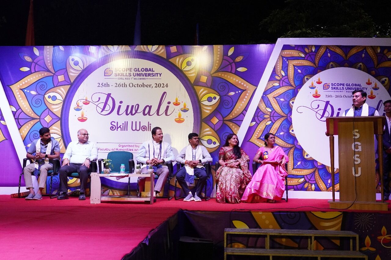 स्कोप ग्लबोल स्किल्स यूनिवर्सिटी में दो दिवसीय “दिवाली स्किल्स वाली” एग्जीबिशन एवं फेयर का विधायक रामेश्वर शर्मा के मुख्य आतिथ्य में हुआ उद्घाटन