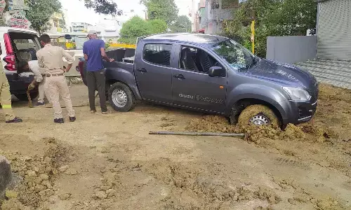 कालोनी की सडक़ों पर वाहनों की धमाचौकड़ी