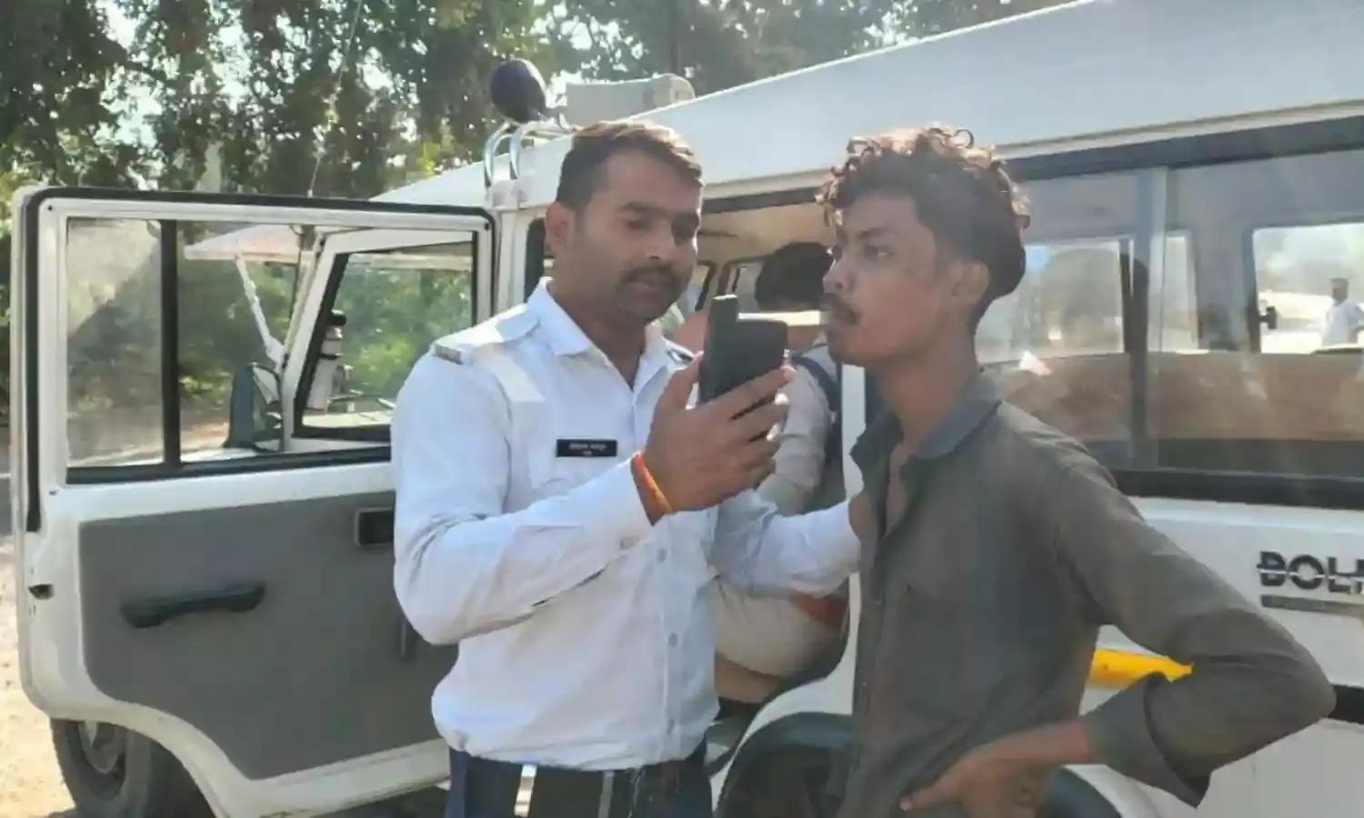 शराब के नशे में वाहन चलाने वालों के विरूद्ध यातायात पुलिस ने की कार्यवाही