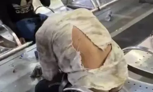 बांद्रा टर्मिनस पर मची भगदड़, दिवाली-छठ पूजा के लिए गांव जानेवालों की बढ़ी भीड़, प्लेटफार्म टिकट बंद