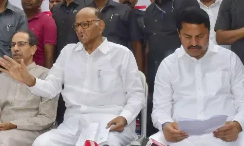 MVA में कुछ सीटों पर हो सकती है फ्रेंडली फाइट, नहीं सुलझ रहा है सीट शेयरिंग का मामला MVA में कुछ सीटों पर हो सकती है फ्रेंडली फाइट, नहीं सुलझ रहा है सीट शेयरिंग का मामला