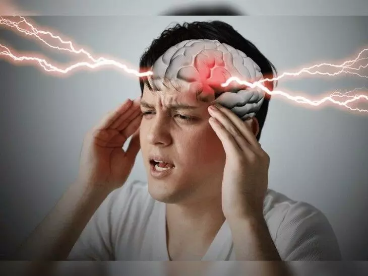 अब एप की मदद से होगा स्ट्रोक के मरीजों का उपचार, हर साल लाखों लोग होते हैं शिकार अब एप की मदद से होगा स्ट्रोक के मरीजों का उपचार, हर साल लाखों लोग होते हैं शिकार