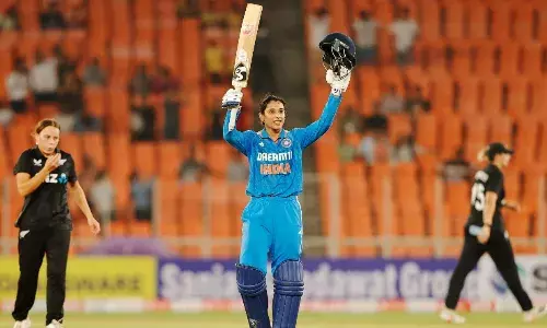 तीसरे वनडे में स्मृति मंधाना ने रचा इतिहास, इस दिग्गज खिलाड़ी को पछाड़ बन गई भारत की सबसे ज्यादा वनडे शतक जड़ने वाली बैटर