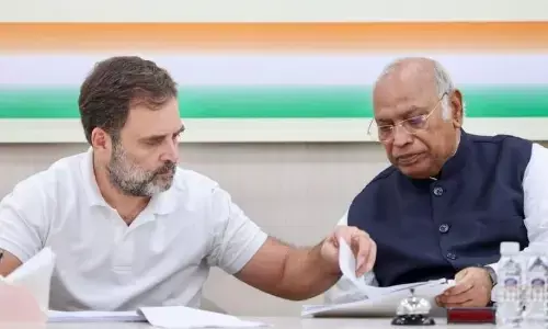 चुनाव आयोग ने कांग्रेस के आरोप को किया खारिज, 1600 पेज के जवाब में बताया निराधार और तथ्यहीन