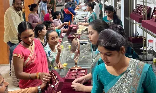 धनतेरस पर चमका बाजार, 85 करोड़ का कारोबार