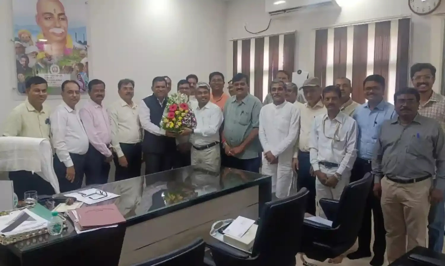 यूनिवर्सिटी के प्रभारी प्र-कुलगुरू पद पर डॉ. राजेंद्र काकडे ने संभाला पदभार