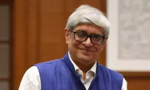 पद्मश्री अर्थशास्त्री डॉ. बिबेक देबरॉय का 69 की उम्र में निधन, पीएम इकोनॉमिक एडवाइजरी काउंसिल के थे चेयरमैन, जानें कहां से ली थी शिक्षा?