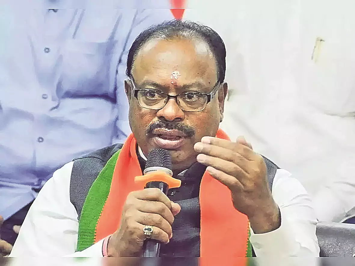 चार सीटों के लिए उद्धव ने भाजपा से तोड़ा था गठबंधन चार सीटों के लिए उद्धव ने भाजपा से तोड़ा था गठबंधन