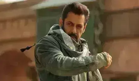 अभिनेता सलमान खान को फिर धमकी, संदेश में लिखा- मंदिर जाकर माफी मांगों या दो 5 करोड़ अभिनेता सलमान खान को फिर धमकी, संदेश में लिखा- मंदिर जाकर माफी मांगों या दो 5 करोड़