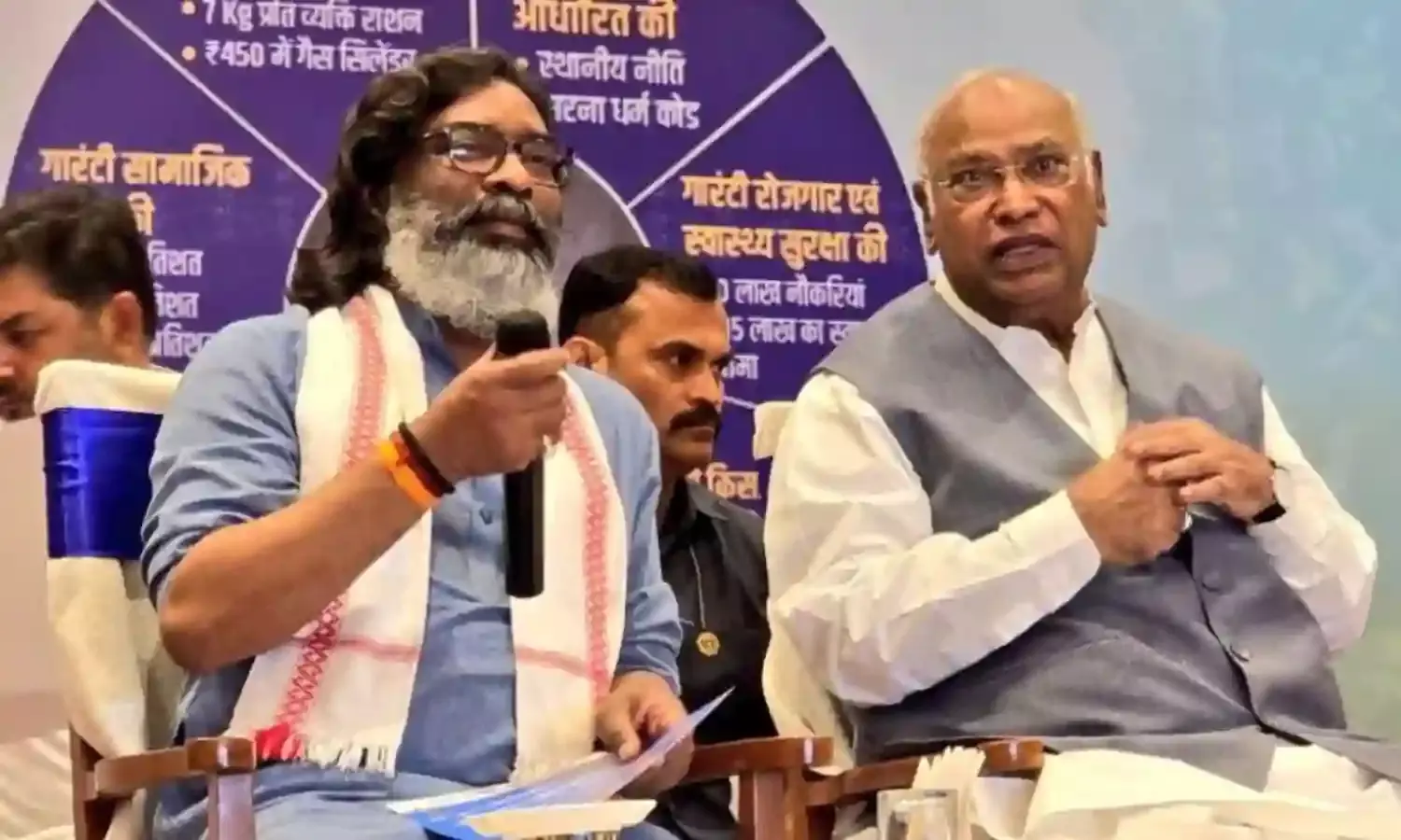 450 रुपए में सिलेंडर...महिलाओं को 2500 रुपए प्रति माह...10 लाख नौकरियां, इंडिया गठबंधन ने जारी किया मेनिफेस्टो