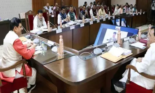 सीएम मोहन यादव की अध्यक्षता में हुई कैबिनेट बैठक, सिविल सेवाओं में महिलाओं को 35 प्रतिशत आरक्षण समेत इन अहम प्रस्तावों पर लगी मुहर सीएम मोहन यादव की अध्यक्षता में हुई कैबिनेट बैठक, सिविल सेवाओं में महिलाओं को 35 प्रतिशत आरक्षण समेत इन अहम प्रस्तावों पर लगी मुहर