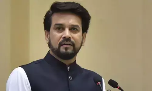 अनुराग ठाकुर का निशाना - गांधी परिवार ने हमेशा सनातन के ख़िलाफ़ काम किया