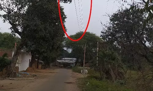 आए दिन टूट रहे पुराने विद्युत तार कंटिया फंसाकर हो रही चोरी