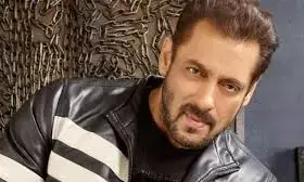 सलमान खान को फिर मिली धमकी, 5 करोड़ की रंगदारी मांगी, गीतकार को भी जान से मारने की चेतावनी