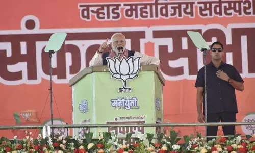 कर्नाटक में महाराष्ट्र चुनाव के नाम पर 700 करोड़ की वसूली - मोदी