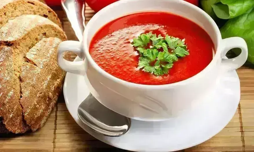 ठंड की हो चुकी है शुरुआत, बच्चों कों इस तरह से घर पर बनाकर खिलाएं टेस्टी टमाटर सूप ठंड की हो चुकी है शुरुआत, बच्चों कों इस तरह से घर पर बनाकर खिलाएं टेस्टी टमाटर सूप