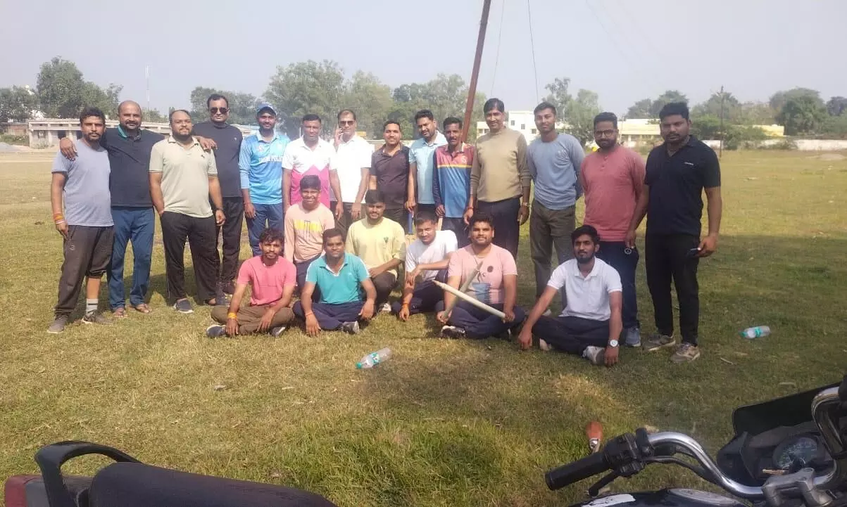 राजस्व व अन्य विभागों की टीमों के बीच खेला गया मैत्री टूर्नामेण्ट राजस्व व अन्य विभागों की टीमों के बीच खेला गया मैत्री टूर्नामेण्ट