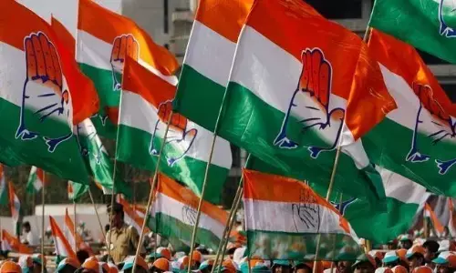 वोटिंग से पहले कांग्रेस का बड़ा एक्शन, बागी बने 22 नेताओं को पार्टी से किया निलंबित वोटिंग से पहले कांग्रेस का बड़ा एक्शन, बागी बने 22 नेताओं को पार्टी से किया निलंबित