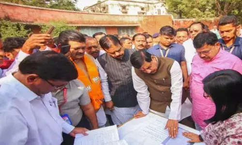 सीएम मोहन यादव ने लिया ग्वालियर की जेसी मिल का जायजा, बोले - श्रमिकों की देनदारियों के भुगतान के लिए सरकार प्रतिबद्ध सीएम मोहन यादव ने लिया ग्वालियर की जेसी मिल का जायजा, बोले - श्रमिकों की देनदारियों के भुगतान के लिए सरकार प्रतिबद्ध