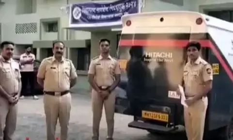 तिरोड़ा के पास आरटीओ की जांच में पिकअप वैन से मिली 15 लाख की कैश