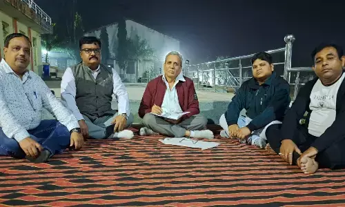 रेल सुविधाओं के लिए आगे आए नागरिक