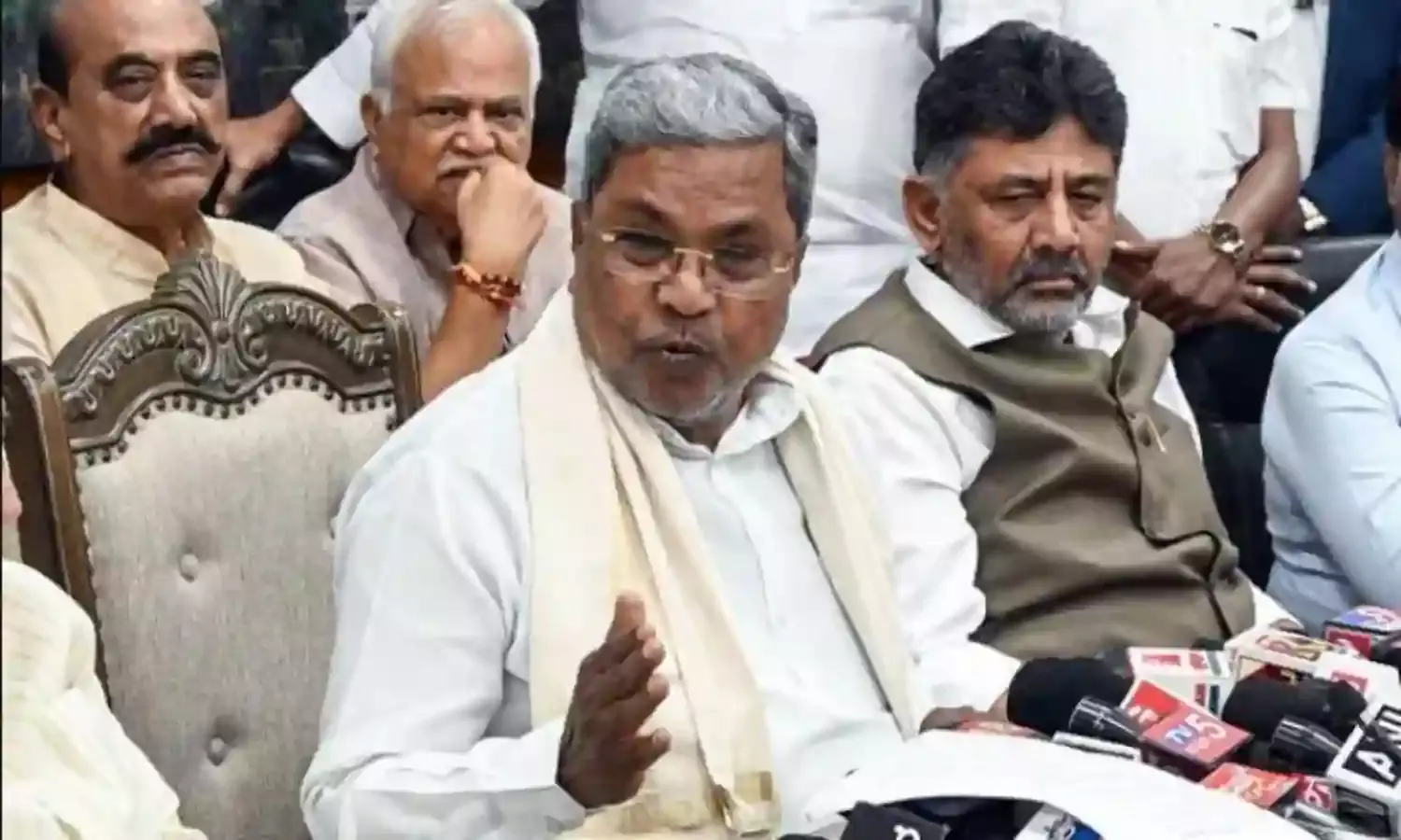 सरकार गिराने की तैयारी! 50 कांग्रेस विधायकों को मिला 50-50 करोड़ रुपए का ऑफर, सीएम सिद्धारमैया का दावा