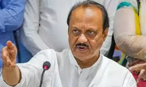 पोते के प्रचार के लिए 40 साला बाद मैदान में उतरी प्रतिभा, अजित ने जताई नाराजगी पोते के प्रचार के लिए 40 साला बाद मैदान में उतरी प्रतिभा, अजित ने जताई नाराजगी