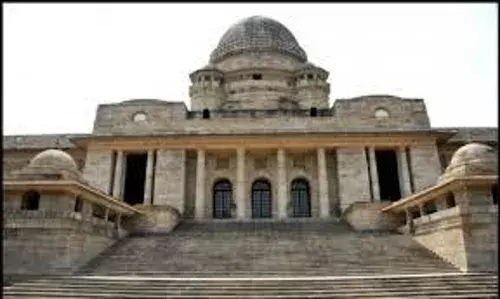 4 लोगों की हत्या मामले में 3 आरोपियों की फांसी रद्द, मुख्य आरोपी को 30 साल की कैद