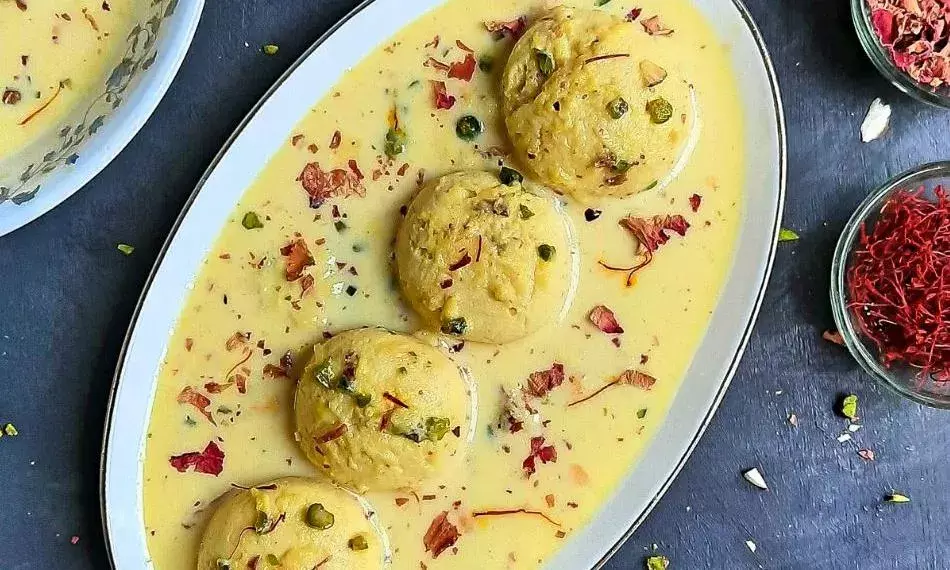 हलवाई स्टाइल सॉफ्ट-सॉफ्ट रसमलाई घर पर, बस फॉलो करें ये सिंपल रेसिपी हलवाई स्टाइल सॉफ्ट-सॉफ्ट रसमलाई घर पर, बस फॉलो करें ये सिंपल रेसिपी