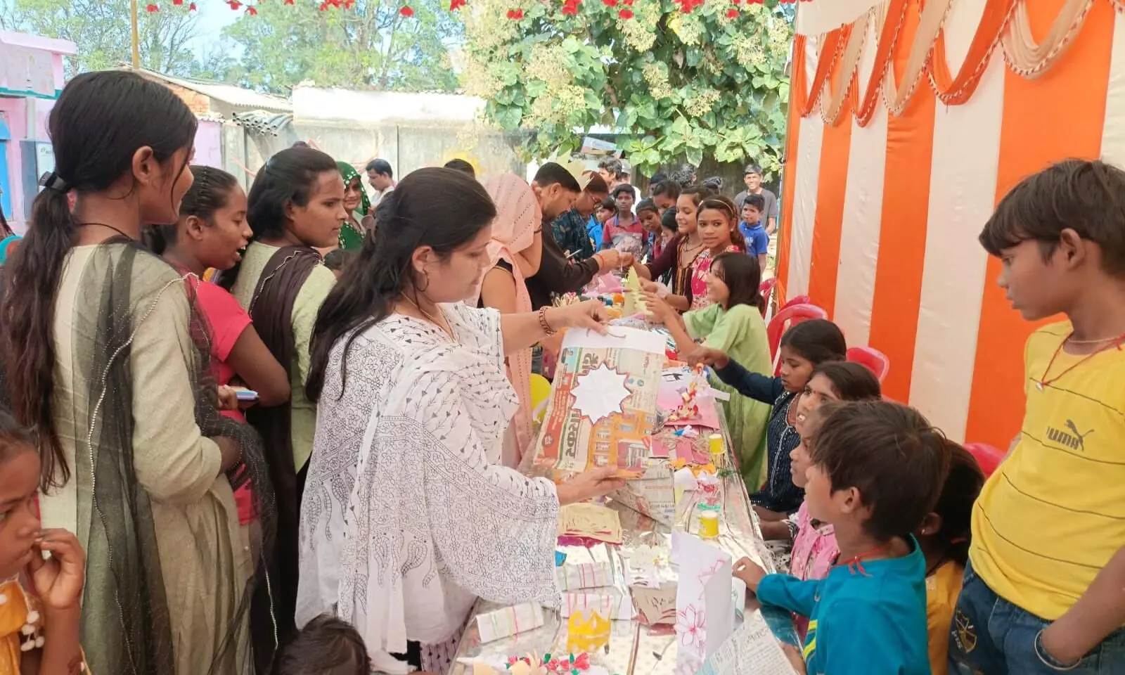 दस्तक बाल समूह ने किया बाल मेले का आयोजन दस्तक बाल समूह ने किया बाल मेले का आयोजन