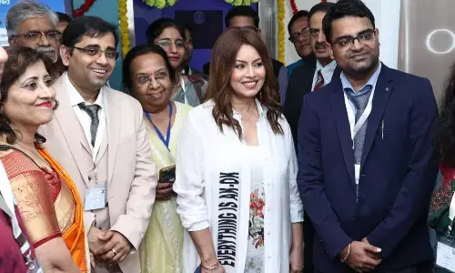 महिमा चौधरी और डॉ संजीव श्रीवास्तव ने आईआईटी बॉम्बे में 4D ओमिक्स इनोवेशंस का अनावरण किया, कैंसर डायग्नोस्टिक्स में होगा क्रांतिकारी बदलाव महिमा चौधरी और डॉ संजीव श्रीवास्तव ने आईआईटी बॉम्बे में 4D ओमिक्स इनोवेशंस का अनावरण किया, कैंसर डायग्नोस्टिक्स में होगा क्रांतिकारी बदलाव