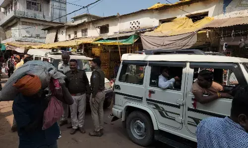 मैहर के सराफा व्यापारी को उठा ले गई पन्ना पुलिस मैहर के सराफा व्यापारी को उठा ले गई पन्ना पुलिस