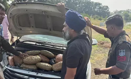 ८.८० लाख का गांजा जब्त, कार के बोनट में छिपाकर कर रहे थे तस्करी, छह आरोपी गिरफ्तार
