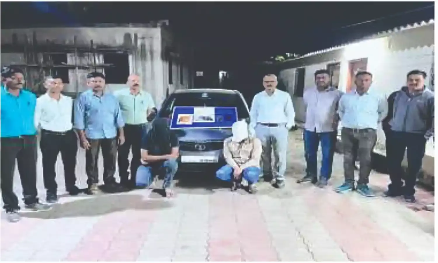 ड्रग्स विक्रेताओं से मिली देशी पिस्टल , पुलिस ने दो आरोपियों को किया गिरफ्तार
