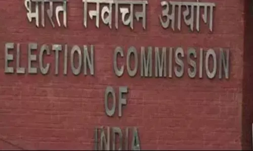 चुनाव आयोग ने बीजेपी अध्यक्ष जेपी नड्डा और कांग्रेस अध्यक्ष मल्लिकार्जुन खड़गे को पत्र लिखकर मांगा जवाब