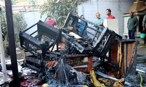 मणिपुर में फिर भड़की हिंसा, मंत्री विधायकों के घरों को बनाया गया निशाना, 5 जिलों में लगा कर्फ्यू