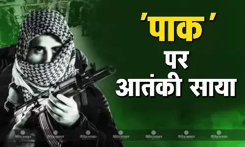 पाकिस्तान के कलात में हुए आतंकी हमले की आई रिपोर्ट, मुठभेड़ में 7 सुरक्षाकर्मियों की मौत, 18 जख्मी पाकिस्तान के कलात में हुए आतंकी हमले की आई रिपोर्ट, मुठभेड़ में 7 सुरक्षाकर्मियों की मौत, 18 जख्मी