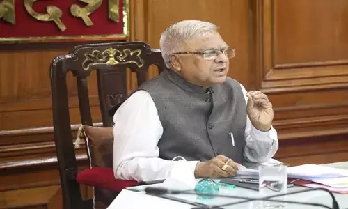 अधिकारी की संवेदनशीलता, प्रशासन की सफलता का आधार- राज्यपाल श्री पटेल