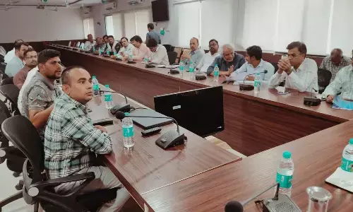 नवीन औद्योगिक क्षेत्रों के विकास के संबंध में बैठक आयोजित